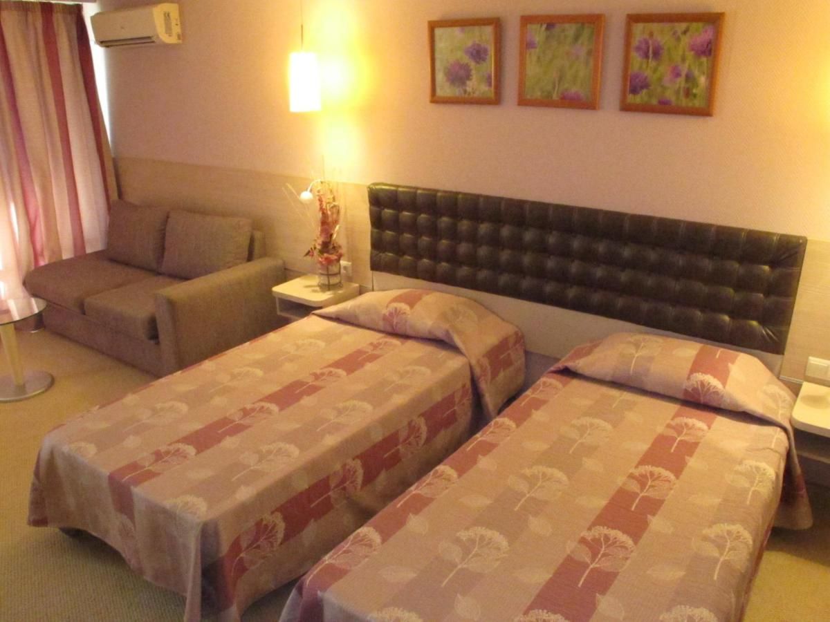 Отель Hotel Sandy Beach Албена-10